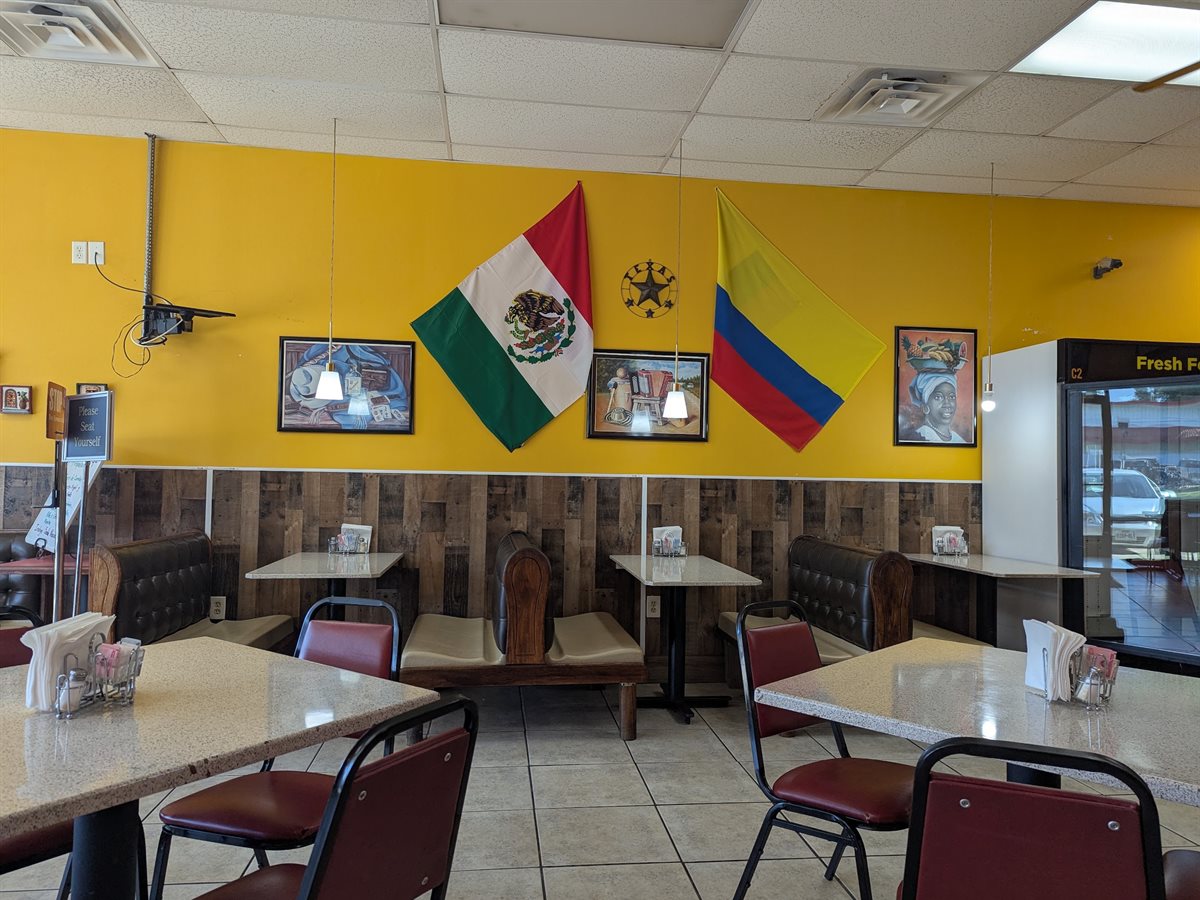 Mi Recuerdo Colombian & Mexican Restaurant